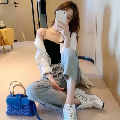 不装了,我比英雄还强